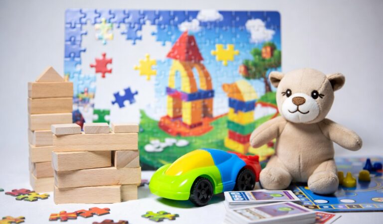 Los 10 juguetes que realmente duran años: cómo elegir opciones que nunca pasan de moda